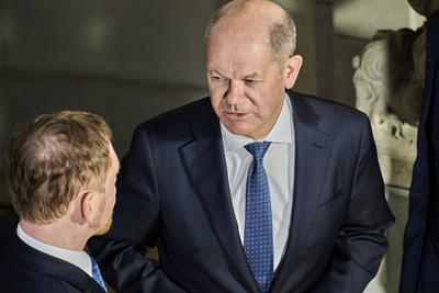 Finanzierungsabkommen f?r die SPK - Olaf Scholz + Michael Kretschmer-stock-foto