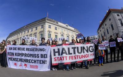 20250312 Protest gegen die Abschaffung des Familennachzugs-stock-foto
