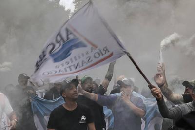 Argentina: Pensioners' claim.-stock-foto