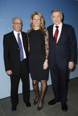 Professor Joseph Klafter (President of Tel Aviv University) Prof. Dr. iur. Anja Steinbeck (President Heinrich Heine Uni.-stock-foto