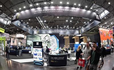 Gro?er Besucherzuspruch auf den Messen Intec und  Z in Leipzig-stock-foto