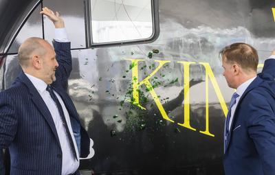 20250313 OeBB Loktaufe King of Waltz. Queen of Music.-stock-foto