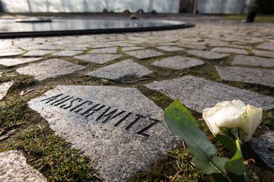 News Bilder des Tages Holocaust Remembrance Day, Eindr?cke aus Berlin Heute vor 76 Jahren wurde das Konzentrationslager-stock-foto