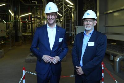 Ministerpr?sident Hendrik W?st besucht die Uniper SE am 27.06.2024 in Gelsenkirchen Die Uniper SE ist eine b?rsennotiert-stock-foto
