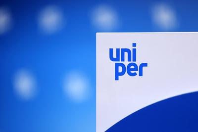 Das Logo von Uniper bei der Bilanzpressekonferenz der Uniper SE in D?sseldorf. (Themenbild, Symbolbild) D?sseldorf, 28.0-stock-foto