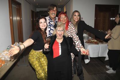 Cinzia-Paulina Draeger, J?rg Draeger, Eva Jacob, Petra Draeger, Maya Neuwirth-stock-foto