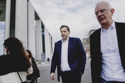 Pressestatement Lars Klingbeil-stock-foto