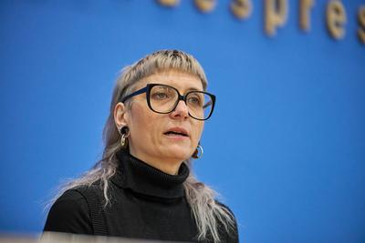 Missbrauchsfonds soll auslaufen - Heftige Kritik von Beauftragter-stock-foto