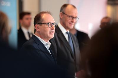 Dobrindt + Merz-stock-foto