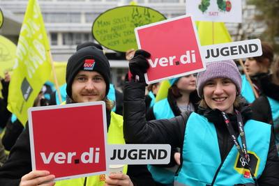 Tarifverhandlungen in Potsdam-stock-foto