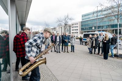 Aktion vor den Parteizentralen von CDU und SPD-stock-foto