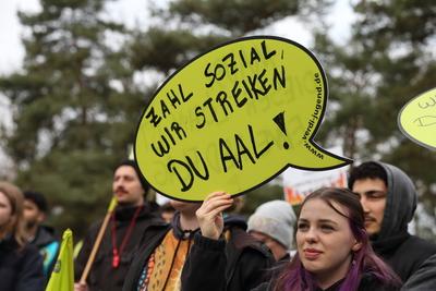 Tarifverhandlungen in Potsdam-stock-foto