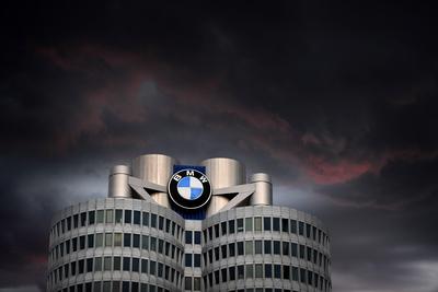 BMW Gewinn bricht daramtisch ein!-stock-foto
