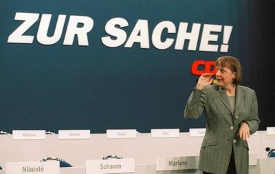 Dr. Angela Merkel, designierte CDU- Parteivorsitzende. Essen , den 09.04.2000, Essen Deutschland PUBLICATIONxINxGERxSUI-stock-foto