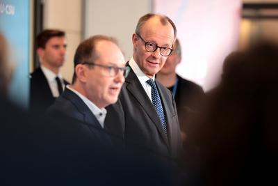 Dobrindt + Merz-stock-foto