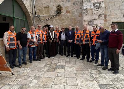 Director General of the Jerusalem Endowments and Al-Aqsa Mosque Affairs Department, Sheikh Azzam Al-Khatib-stock-foto