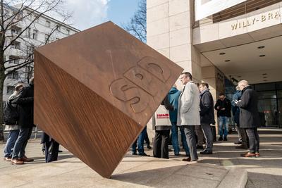 Aktion vor den Parteizentralen von CDU und SPD-stock-foto