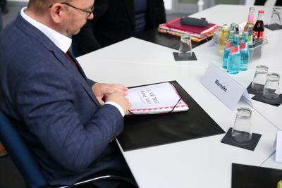 Tarifverhandlungen in Potsdam-stock-foto
