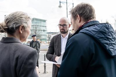 Aktion vor den Parteizentralen von CDU und SPD-stock-foto