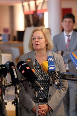 Tarifverhandlungen in Potsdam-stock-foto