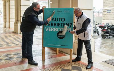 20250317 OeVP Praesentation Plakate zur Wien-Wahl-stock-foto