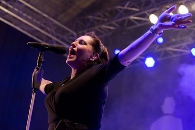 Die deutsche Band GLEIS 8 mit Ex Rosenstolz S?ngerin AnNa R 44 b?rgerlich Andrea Neuenhofen geb-stock-foto