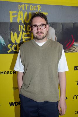 "Mit der Faust in die Welt schlagen", Premiere im Delphi Filmpalast, Berlin, 17.03.2025-stock-foto