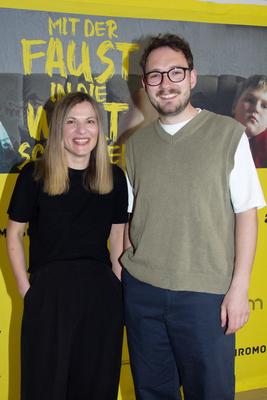 "Mit der Faust in die Welt schlagen", Premiere im Delphi Filmpalast, Berlin, 17.03.2025-stock-foto