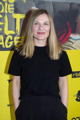 "Mit der Faust in die Welt schlagen", Premiere im Delphi Filmpalast, Berlin, 17.03.2025-stock-foto