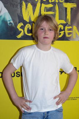 "Mit der Faust in die Welt schlagen", Premiere im Delphi Filmpalast, Berlin, 17.03.2025-stock-foto