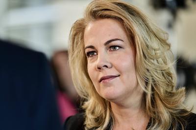 BT Abstimmung Grundgesetz?nderung - Linda Teuteberg-stock-foto