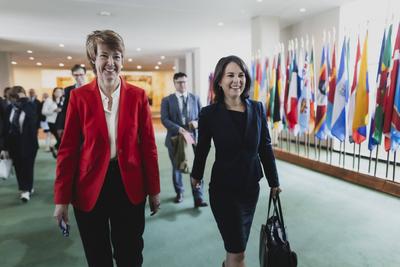 (R-L) Annalena Baerbock (Buendnis 90/Die Gruenen), Bundesaussenministerin, und Ute Hohoff, Richterin am Bundesgerichtsho-stock-photo