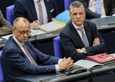 BT Abstimmung Grundgesetz?nderung - Friedrich Merz-stock-foto