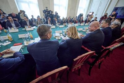 Arbeitsklausur Bundesregierung-stock-foto