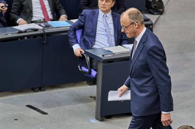 BT Abstimmung Grundgesetz?nderung - Friedrich Merz-stock-foto