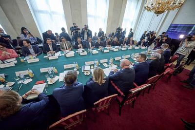 Arbeitsklausur Bundesregierung-stock-foto