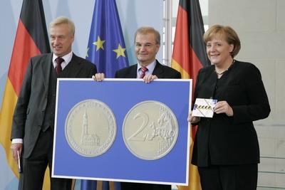 V.l.n.r. Ole von Beust (Deutschland/CDU/Erster B?rgermeister Hamburg), Bundeskanzlerin Angela Merkel (Deutschland/CDU)-stock-foto