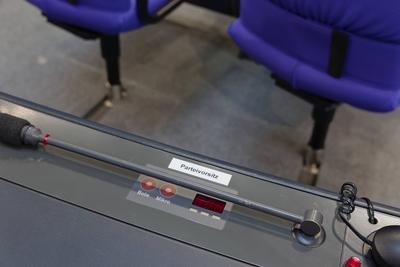 Bundestagsplenarsaal wird umngebaut-stock-foto