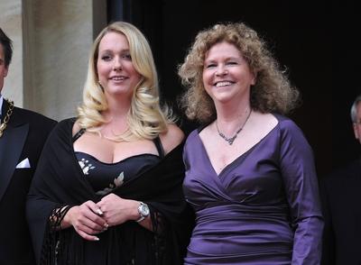 Bayreuther Festspiele 2009 V.l.: Katharina Wagner und Eva Wagner Pasquier bei den Eroeffnung der Bayreuther Festspiele 2-stock-photo