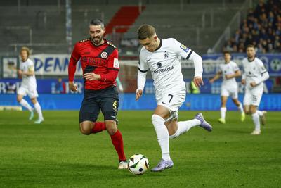 Fussball 3.Liga, SV Wehen Wiesbaden - TSV 1860 M?nchen-stock-foto