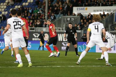 Fussball 3.Liga, SV Wehen Wiesbaden - TSV 1860 M?nchen-stock-foto