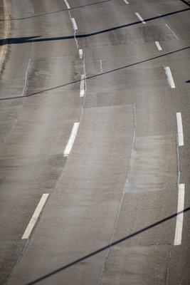 A100-Ringbahnbr?cke gesperrt: Verkehrschaos in Berlin, Die A100-Ringbahnbr?cke ist wegen Einsturzgefahr gesperrt. Das f?-stock-foto