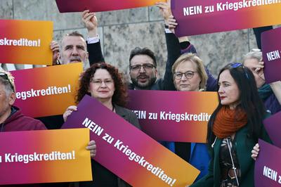 Demo BSW vor dem Thueringer Landtag-stock-foto