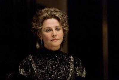 KPA69082 jpg WENN TR?UME FLIEGEN LERNEN Finding Neverland UK USA 2004 Marc Forster Sylvias Mutter Em-stock-photo
