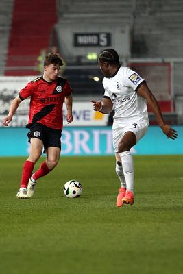 Fussball 3.Liga, SV Wehen Wiesbaden - TSV 1860 M?nchen-stock-foto