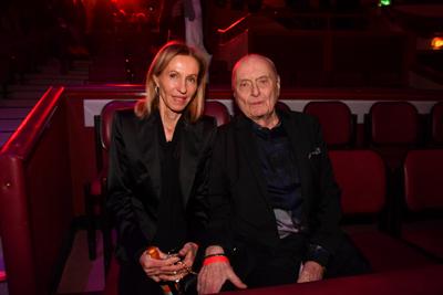 Peter Schottenhammel mit Ehefrau / Circus Krone / 1. Winterprogramm / Freestyle / Manege / KroneBau / M?nchen / 25. Deze-stock-foto