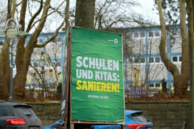 14.01.2025 Dortmund, Die Parteien haben ihre Plakataktionen begonnen. Plakate der SPD, CDU, FDP, Die Gr?nen, Volt und ML-stock-foto