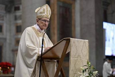 ITALY -  CARDINAL JAMES MICHAEL HARVEY OPENS THE HOLY DOOR OF THE BAILICA OF SAINT PAUL OUTSIDE THE WALLS , FOR THE JUBILEE, IN ROME  - 2025/1/5-stock-photo