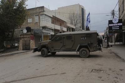 Israeli army continues its attacks in West Bank city of Jenin on the 2nd day,-stock-foto