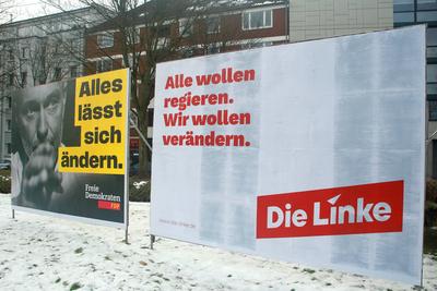 14.01.2025 Dortmund, Die Parteien haben ihre Plakataktionen begonnen. Plakate der SPD, CDU, FDP, Die Gr?nen, Volt und ML-stock-foto